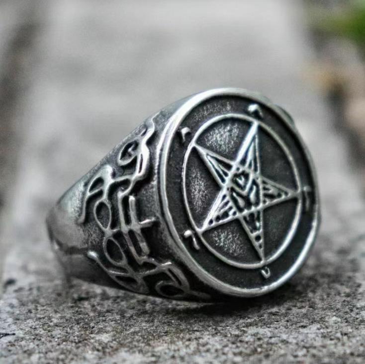 Satanic Pentagram Ring Mens - Silver - Unisex - That Rock Aesthetic
