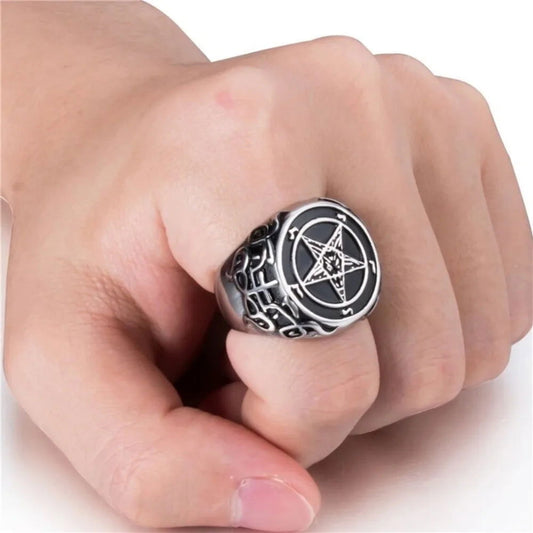 Satanic Pentagram Ring Mens Signet - Silver - Unisex - That Rock Aesthetic
