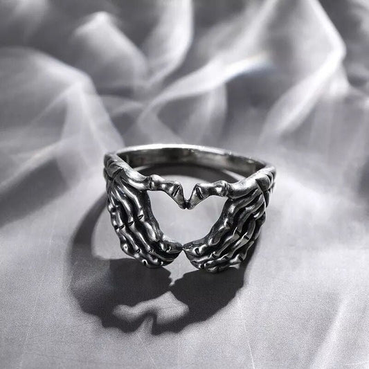 Heart Hands Skeleton Ring - Silver - Unisex - That Rock Aesthetic