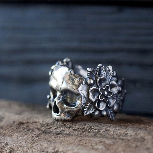 Gothic Flowers and Roses Skull Ring - Stainless Steel Silver - Unisex - That Rock Aesthetic