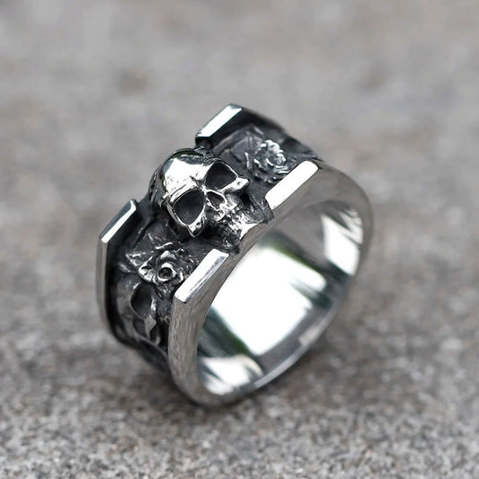 Skull & Roses Mens Ring - Stainless Steel Silver - Unisex - That Rock Aesthetic