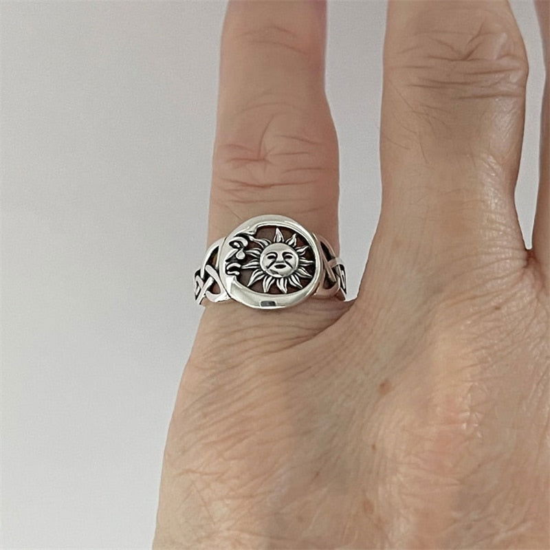 Greek Mythology Sun and Moon Ring - Silver - Unisex - That Rock Aesthetic