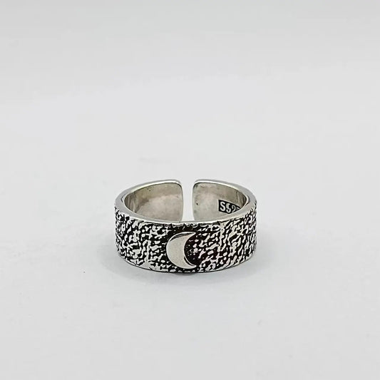 Boho Crescent Moon Ring - Silver - Unisex - Adjustable - That Rock Aesthetic