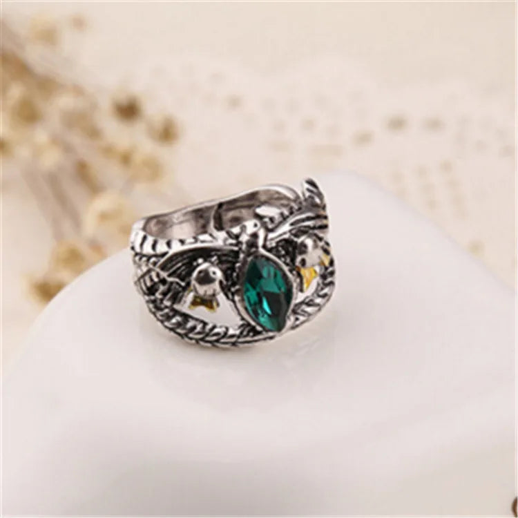 Aragorn Ring of Barahir Green Emerald Gemstone Lord of the Rings Mens Movie Ring - Silver - Unisex