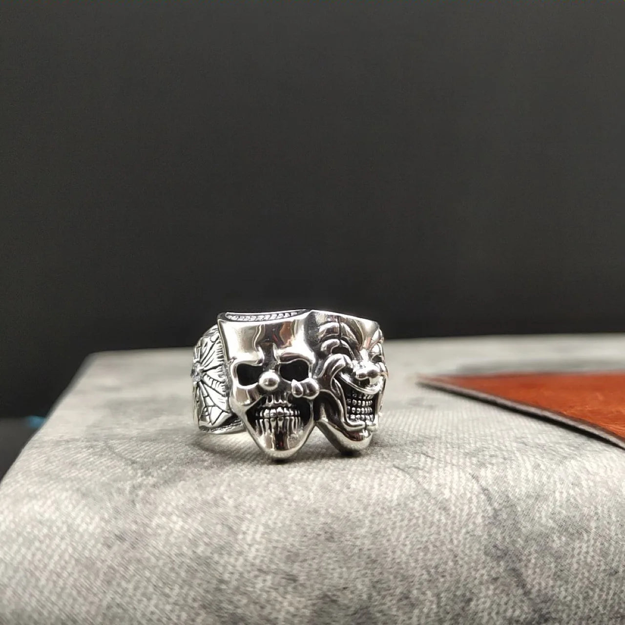 Joker Skull DC Comics Superhero Mens Batman Ring - Silver - Unisex - Adjustable