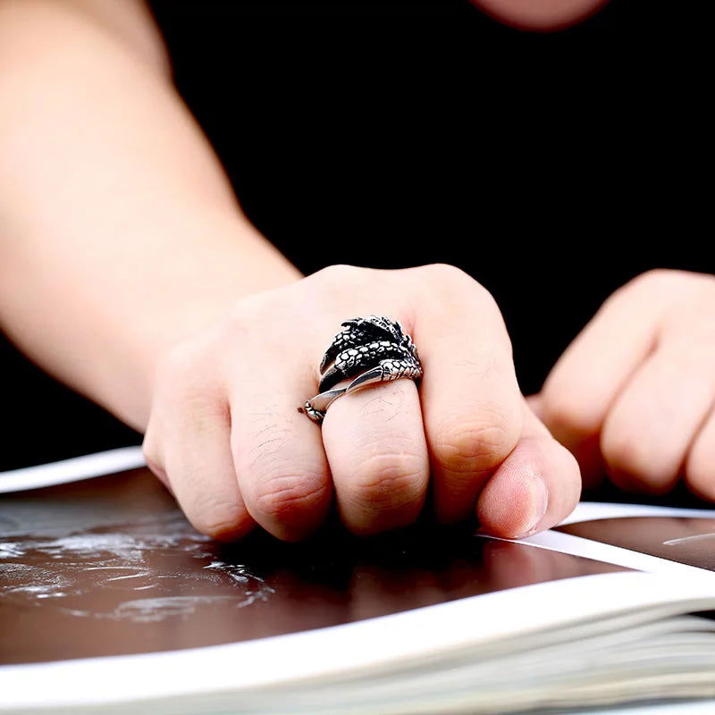 The Hobbit Smaug Claw Lord of the Rings Mens Dragon Ring - Stainless Steel Silver - Unisex - That Rock Aesthetic